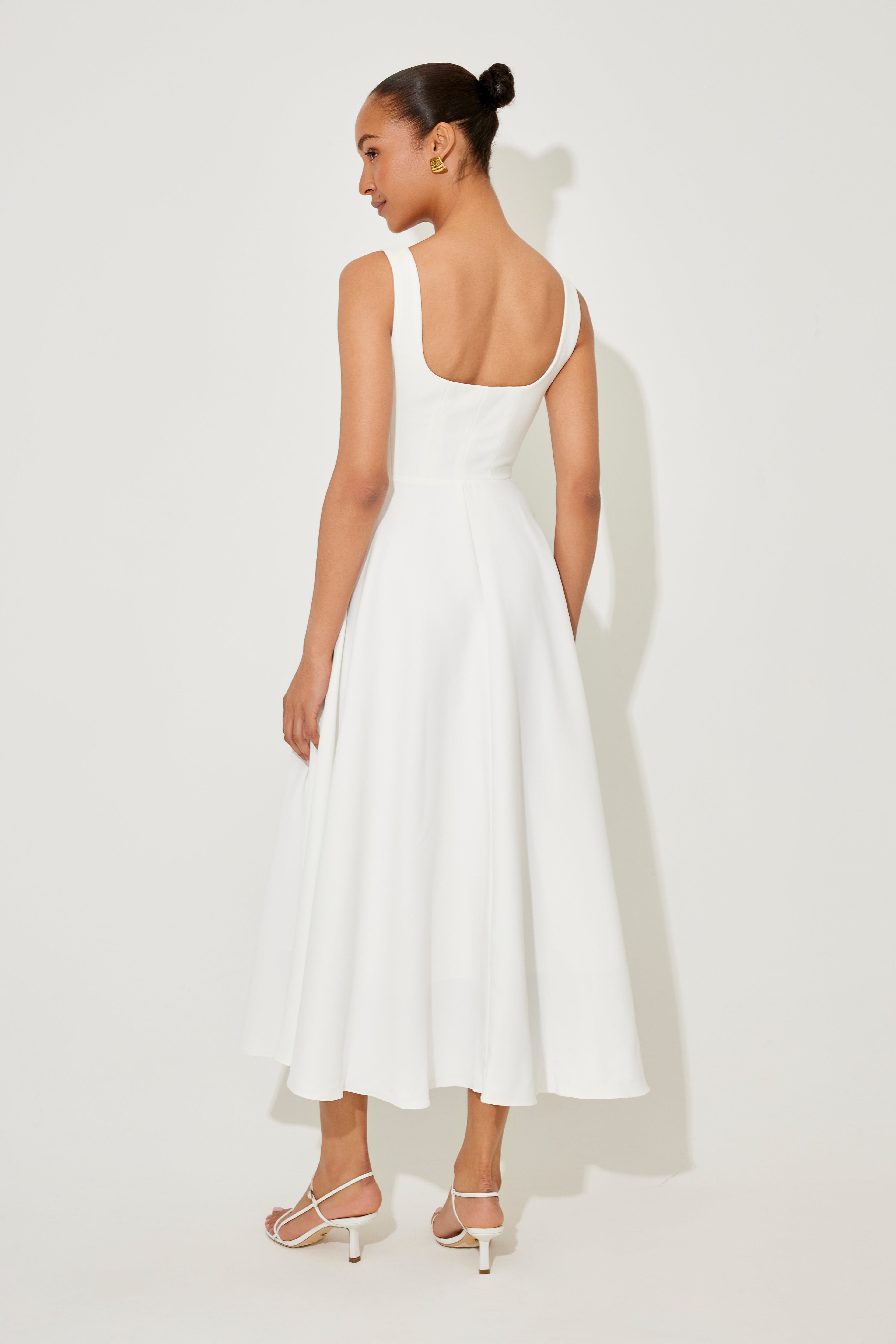 Flowy Clean-Cut Midi Dress for everyday styling