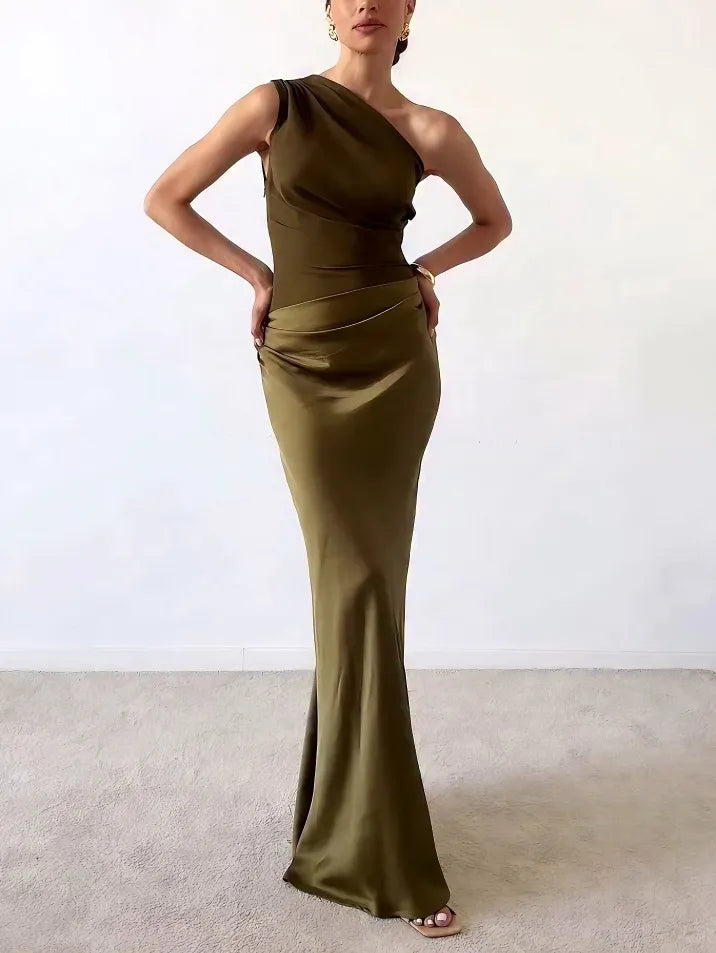 Occasion Classic Maxi Dress with Softly Pleated Silhouette