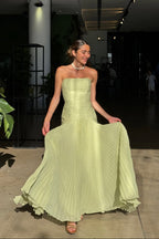 Elegant Maxi Dress | Strapless White Design with Flowing Fabric | Perfect for Summer Events