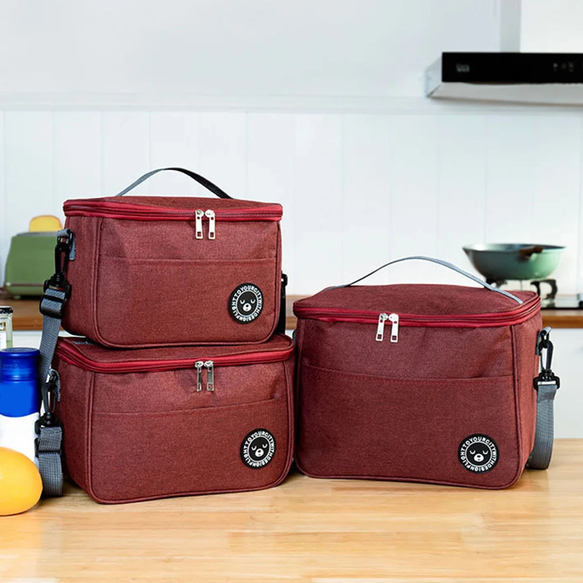 Insulated Lunch Bag with Adjustable Strap & Waterproof Design for Food Preservation