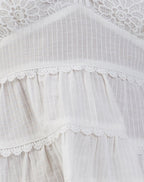Women's Halterneck Top in Whit Flattering Fit for Everyday Wear