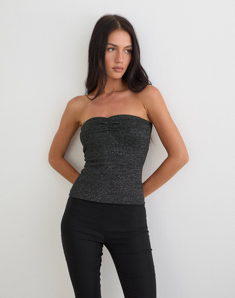 Women's Fashion Top in Black Flattering Fit for Everyday Wear