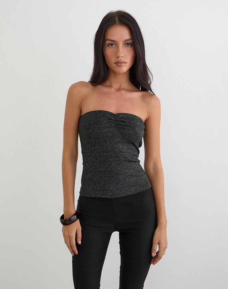 Women's Fashion Top in Black Flattering Fit for Everyday Wear