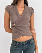 Women's Knit Fashion Top with V-Neckline for Everyday Wear