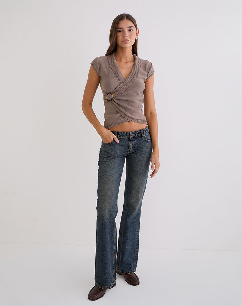 Women's Knit Fashion Top with V-Neckline for Everyday Wear