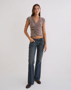 Women's Knit Fashion Top with V-Neckline for Everyday Wear