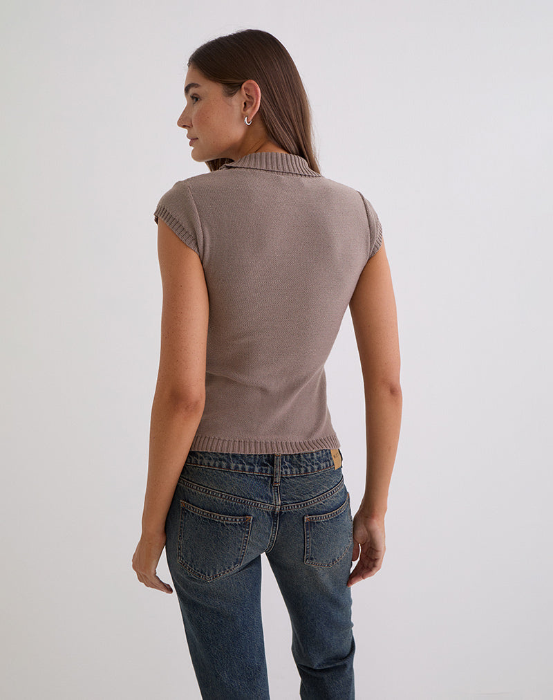 Women's Knit Fashion Top with V-Neckline for Everyday Wear