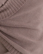 Women's Knit Fashion Top with V-Neckline for Everyday Wear