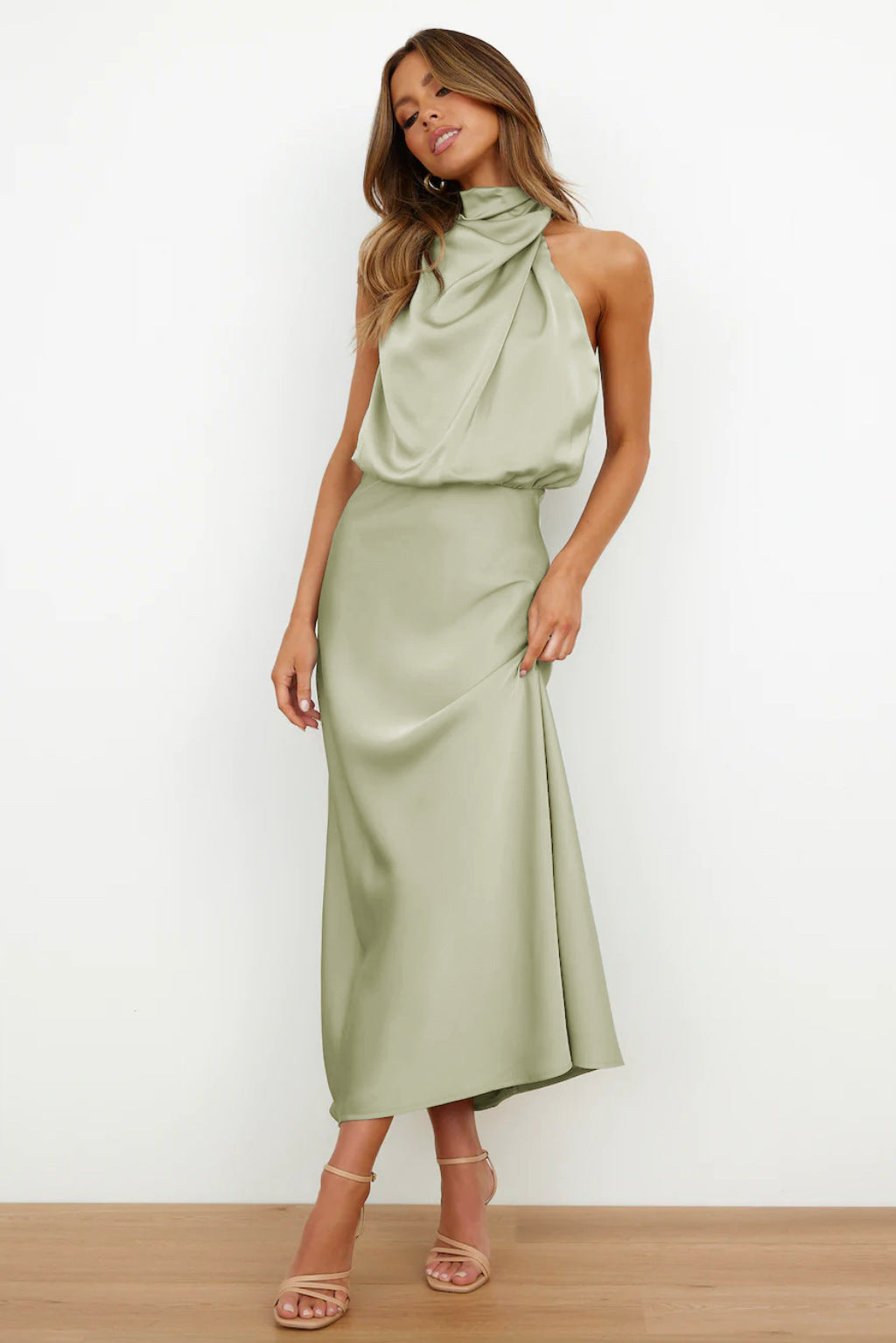 Elegant Elegant Dress | Sleeveless & Flowy