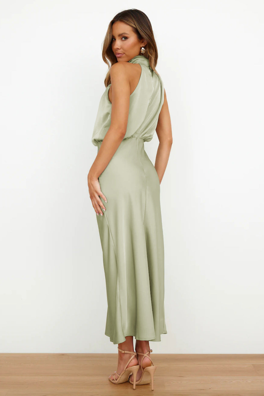 Elegant Elegant Dress | Sleeveless & Flowy