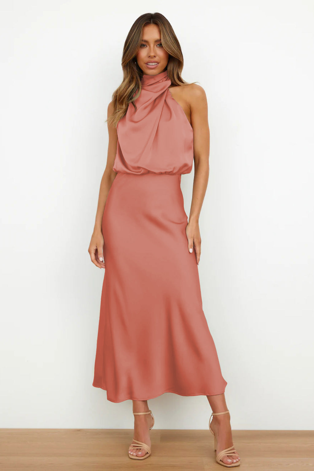 Elegant Elegant Dress | Sleeveless & Flowy