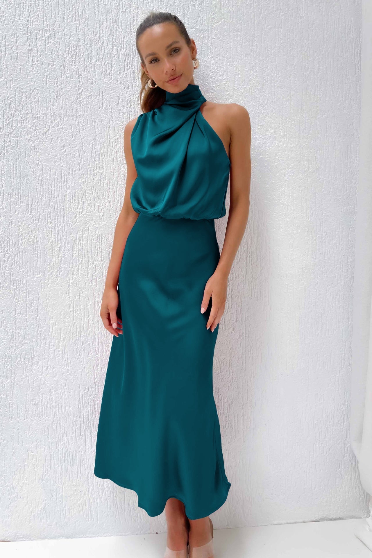Elegant Elegant Dress | Sleeveless & Flowy