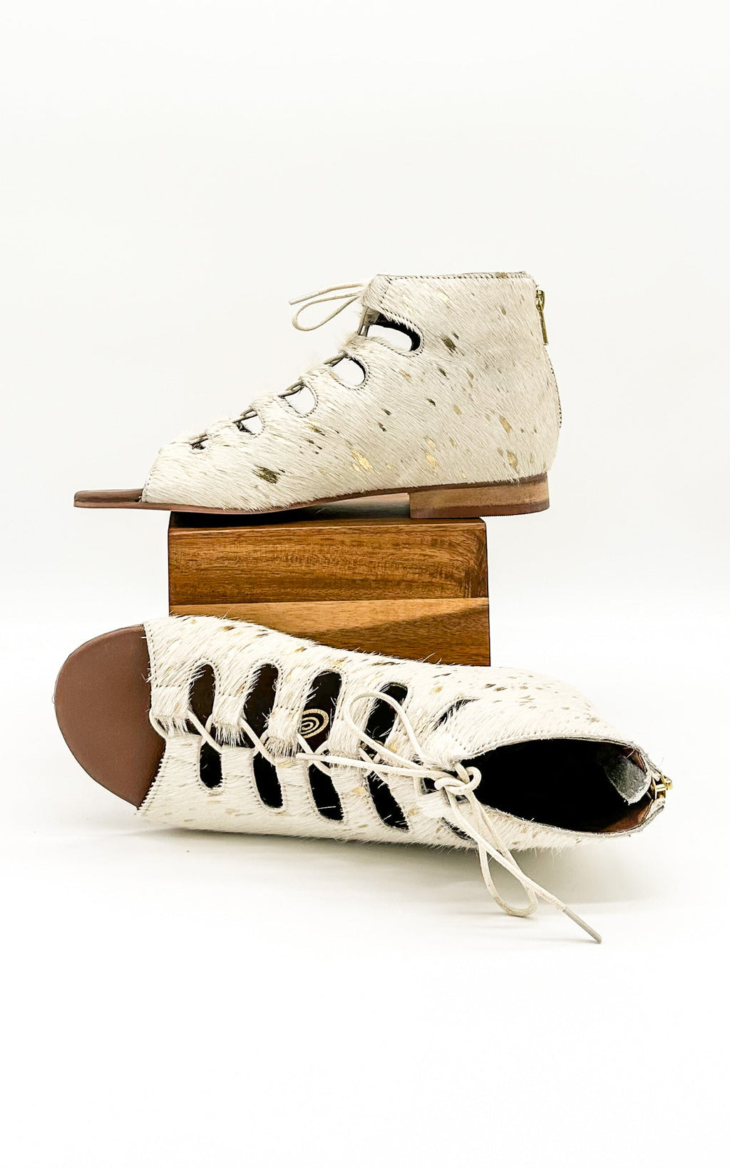Women's Lace Heeled Evening Sandals in Gold with Cushioned Sole for All-Day Comfort