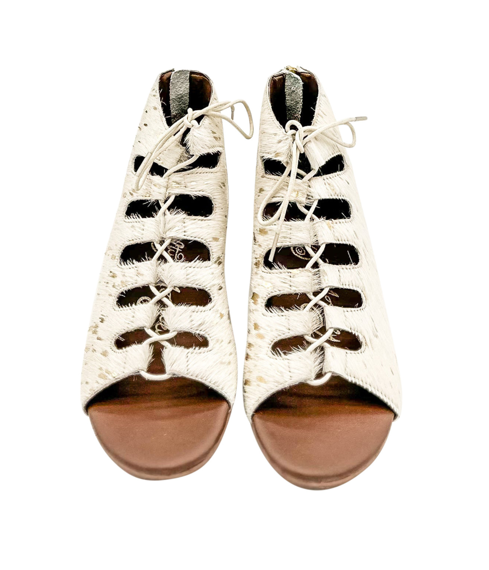 Women's Lace Heeled Evening Sandals in Gold with Cushioned Sole for All-Day Comfort