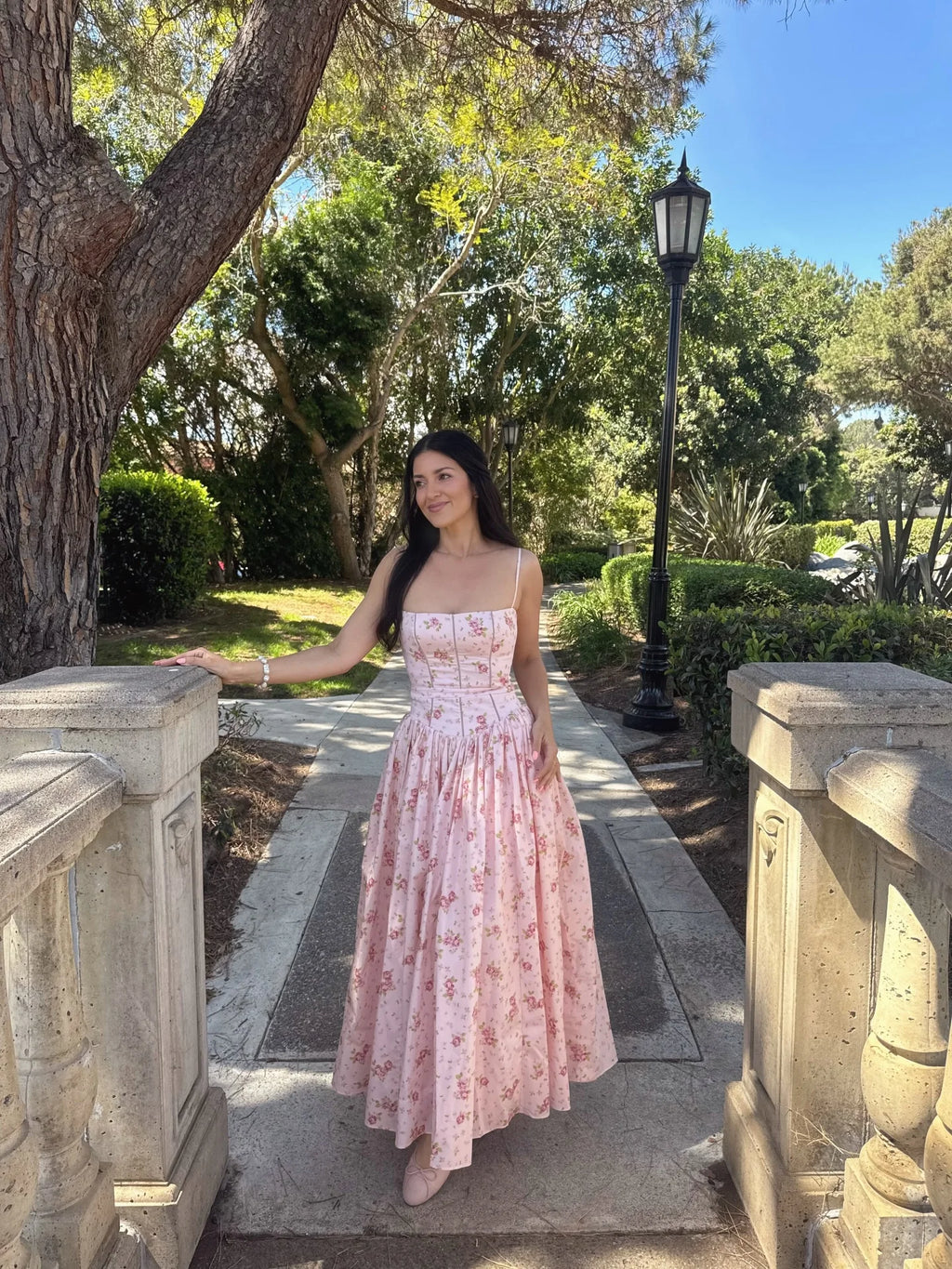 Women's Floral Corset Bodice Spaghetti Strap A-Line Maxi Dress – Romantic Cottagecore Garden Party Wedding Guest Summer Dress