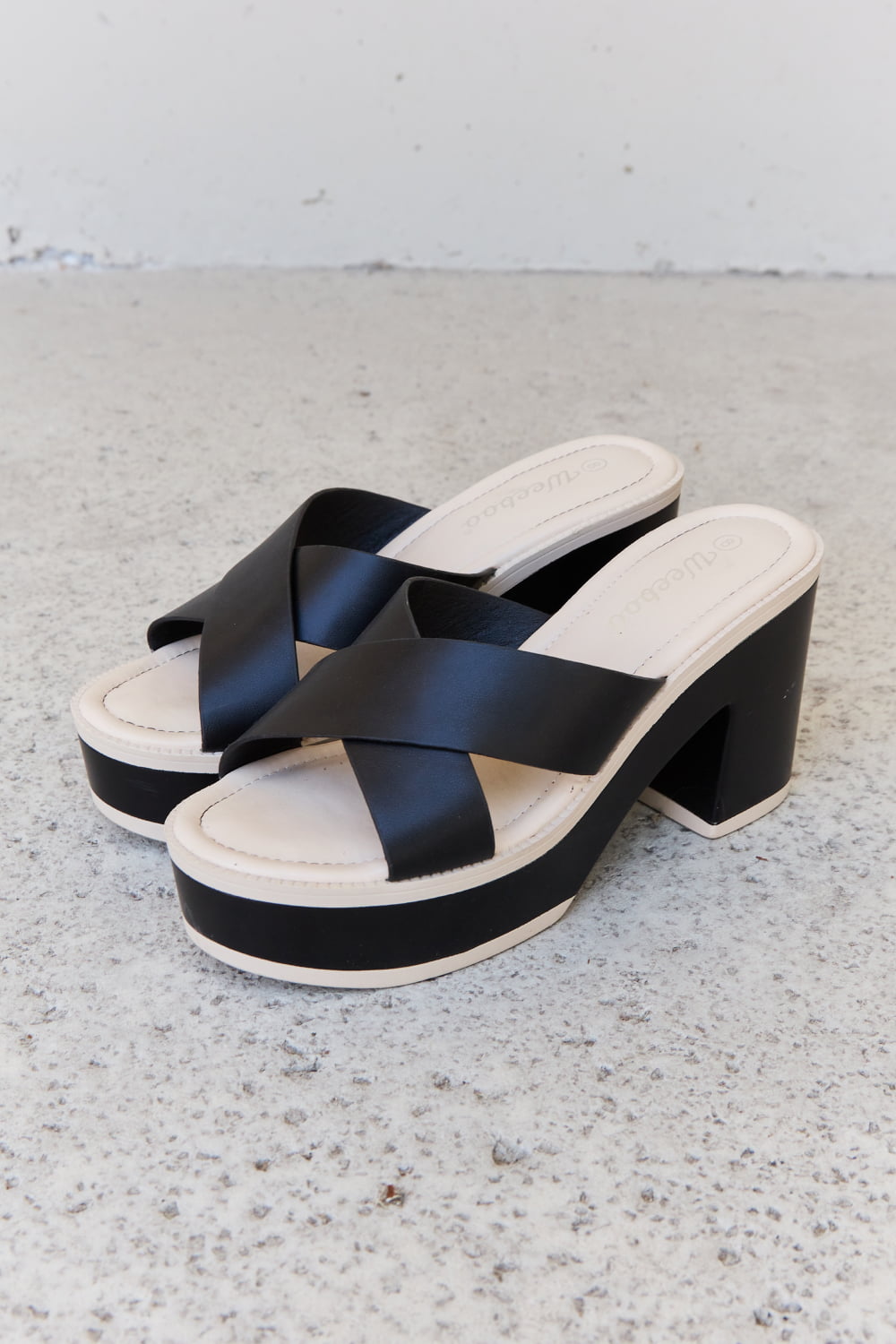 Women's Block-Heel Sandals in Black with Cushioned Sole for All-Day Comfort