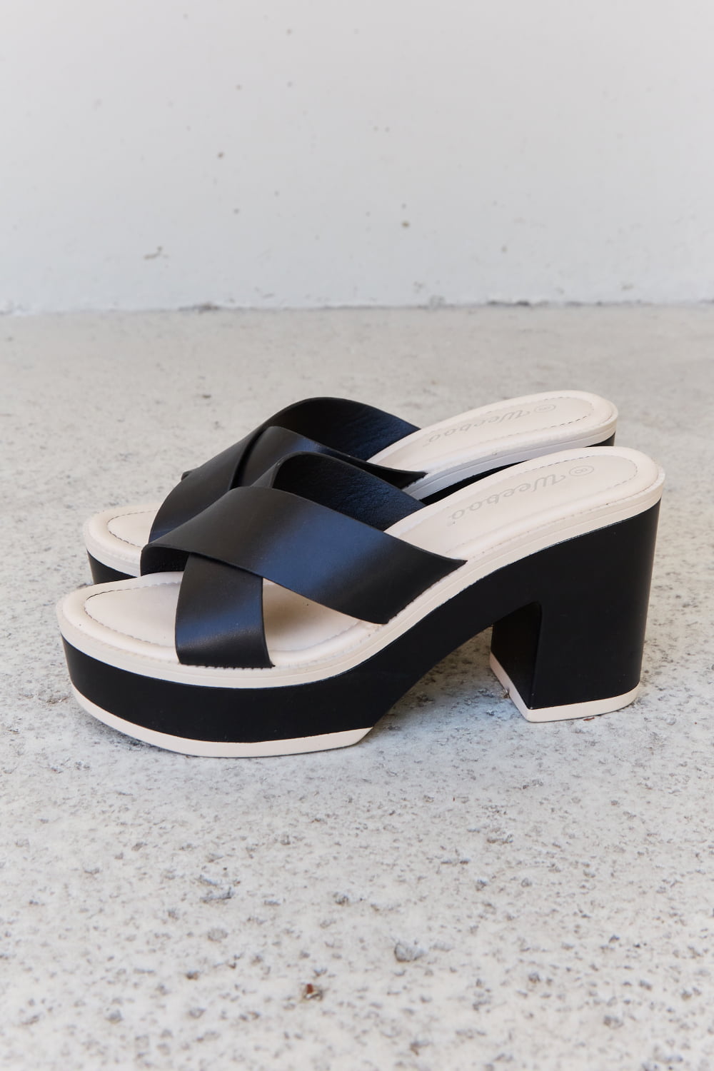Women's Block-Heel Sandals in Black with Cushioned Sole for All-Day Comfort